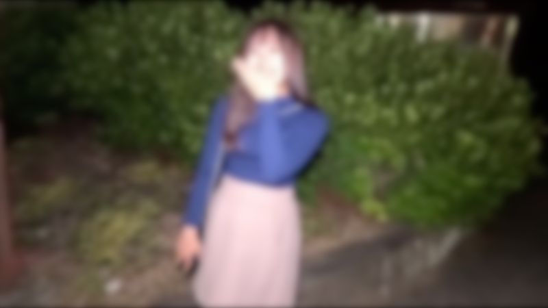 【露脸】19歳吸引人的认真性爱潮吹中出。